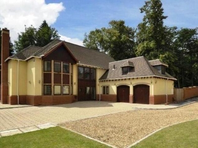 6 Bedroom Detached House For Rent In Wightwick