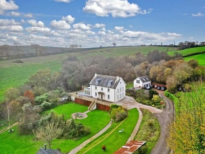6 Bedroom Detached House For Sale In Exeter