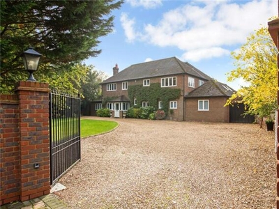 6 Bedroom Detached House For Sale In Stevenage, Hertfordshire