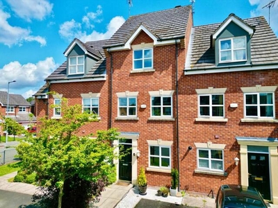 Town House For Sale In St. Helens