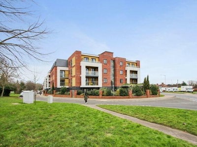 1 Bedroom Apartment For Sale In Moorfield Road, Middlesex