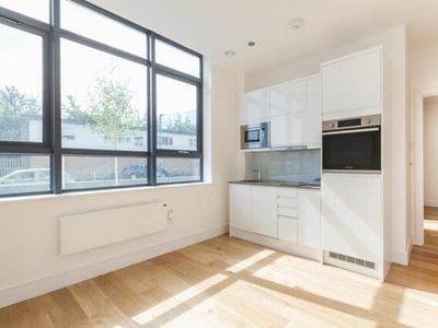 1 Bedroom Ground Floor Flat For Sale In Haywards Heath