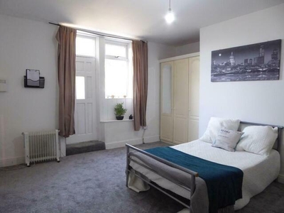 1 Bedroom Terraced House For Rent In Huddersfield, West Yorkshire