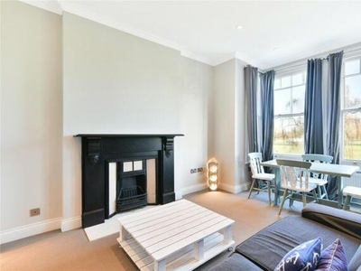 2 Bedroom Apartment For Rent In Clapham Common, London
