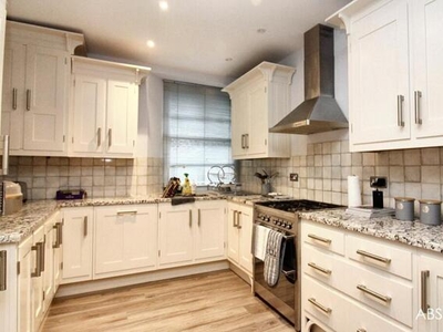 2 Bedroom Apartment For Rent In The Larches Higher Warberry Road