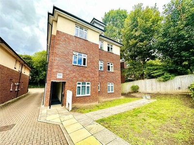 2 Bedroom Apartment For Sale In East Croydon, Parkhill