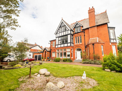 2 Bedroom Apartment For Sale In Lytham St. Annes