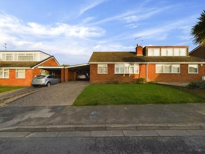 2 Bedroom Bungalow For Sale In Worcester, Worcestershire