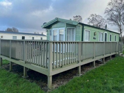 2 Bedroom Caravan For Sale In Oulton Broad, Lowestoft