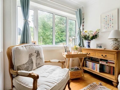 2 Bedroom Cottage For Sale In Haslemere