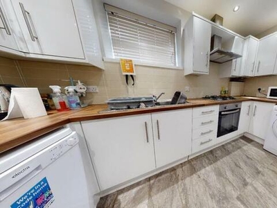 2 Bedroom End Of Terrace House For Rent In Meanwood