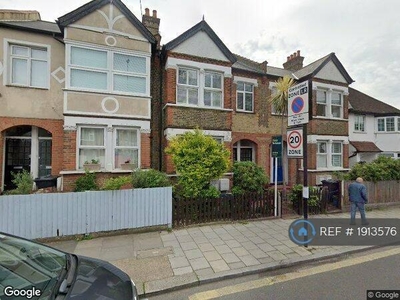 2 Bedroom Flat For Rent In Isleworth