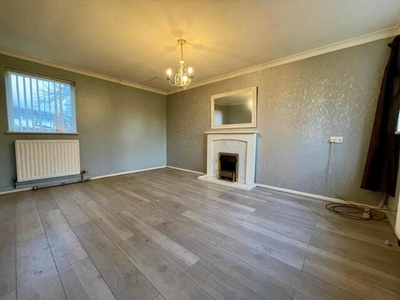 2 Bedroom Flat For Sale In Blakelaw, Newcastle Upon Tyne