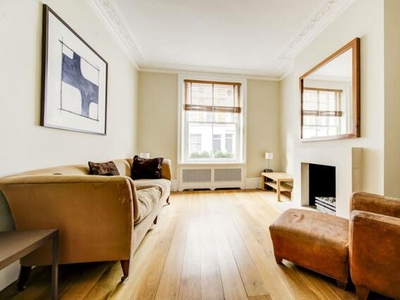 2 Bedroom Maisonette For Rent In Chelsea, London