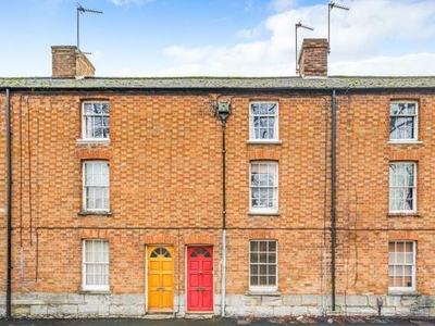 2 Bedroom Town House For Sale In Oxfordshire