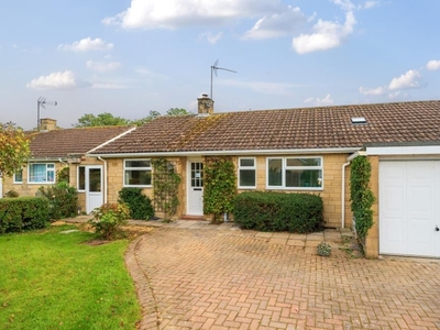 3 Bed Bungalow To Rent in Bledington, Oxfordshire, OX7 - 528