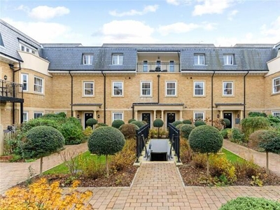 3 Bedroom Apartment For Sale In Cobham, Surrey