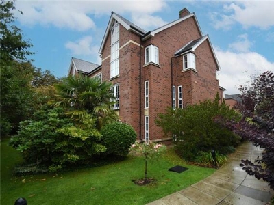 3 Bedroom Apartment For Sale In Heaton Moor, Stockport