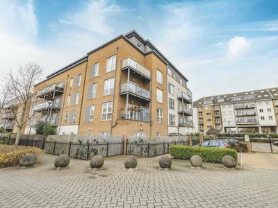 3 Bedroom Apartment For Sale In West Drayton
