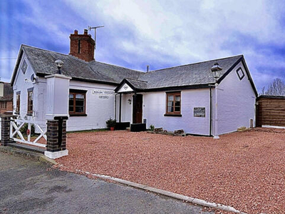 3 Bedroom Detached Bungalow For Sale In Stourport-on-severn