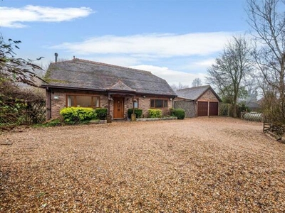 3 Bedroom Detached House For Sale In Meopham