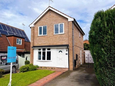 3 Bedroom Detached House For Sale In Perton