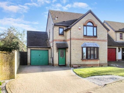3 Bedroom Detached House For Sale In Shenley Church End