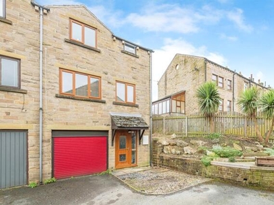 3 Bedroom End Of Terrace House For Sale In Meltham
