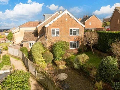 3 Bedroom Semi-detached House For Sale In Ashurst Wood