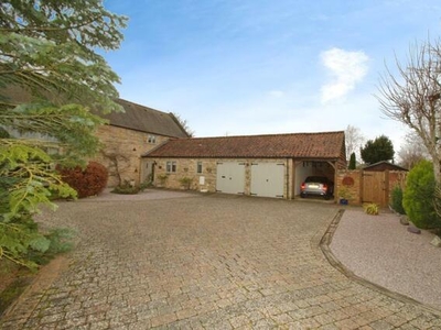 3 Bedroom Semi-detached House For Sale In Market Deeping