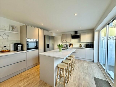 3 Bedroom Semi-detached House For Sale In St Marychurch