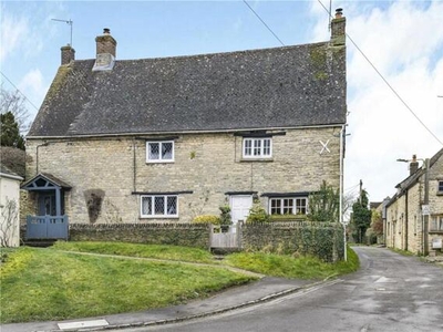 3 Bedroom Semi-detached House For Sale In Woodstock, Oxfordshire