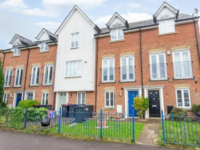3 Bedroom Terraced House For Sale In Chartham