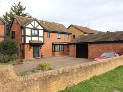 4 Bedroom Detached House For Sale In Barton Hills, Luton