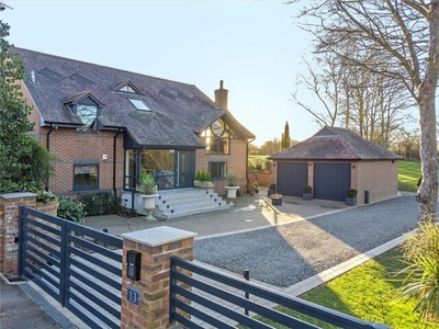 4 Bedroom Detached House For Sale In Chelmsford, Essex