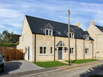 4 Bedroom Detached House For Sale In Crown Lane
