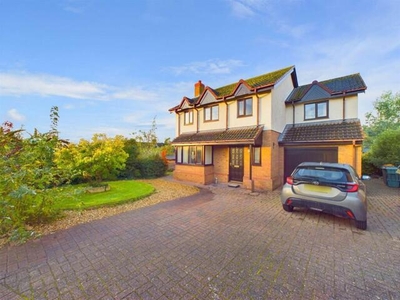 4 Bedroom Detached House For Sale In Deganwy, Conwy
