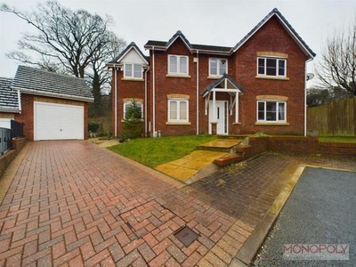 4 Bedroom Detached House For Sale In Flint Mountain