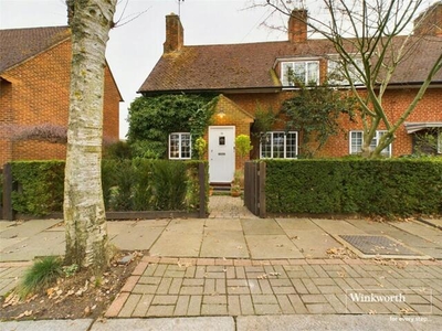 4 Bedroom End Of Terrace House For Sale In Kingsbury, London