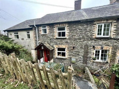 4 Bedroom End Of Terrace House For Sale In Llanidloes, Powys