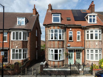4 Bedroom End Of Terrace House For Sale In York