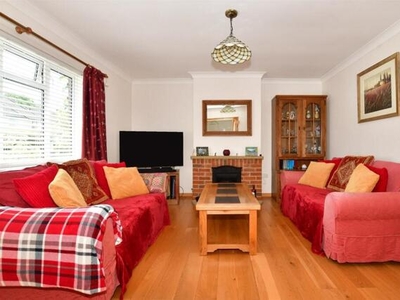 4 Bedroom Link Detached House For Sale In Marden, Tonbridge