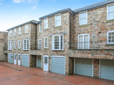 4 Bedroom Mews Property For Sale In York, North Yorkshire