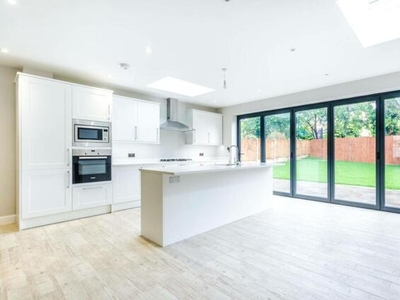 4 Bedroom Semi-detached House For Rent In Dollis Hill, London