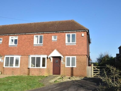 4 Bedroom Semi-detached House For Rent In Hythe