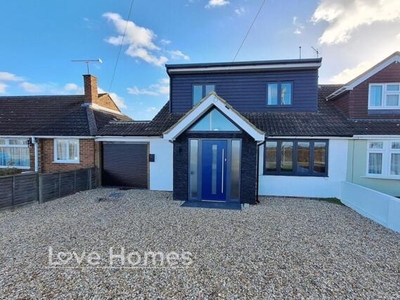 4 Bedroom Semi-detached House For Sale In Barton-le-clay