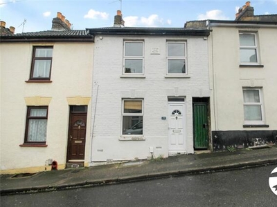 4 Bedroom Terraced House For Sale In Chatham, Kent