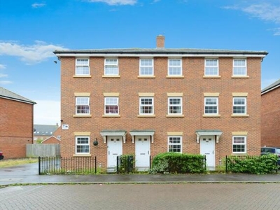 4 Bedroom Terraced House For Sale In Hatfield