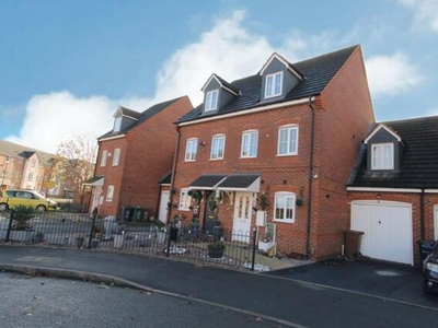 4 Bedroom Town House For Sale In Walsall