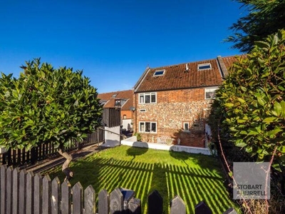 5 Bedroom Barn Conversion For Sale In Church Close, Coltishall